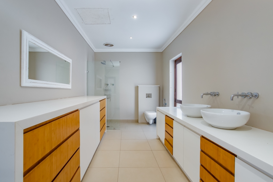 6 Bedroom Property for Sale in Wellington West Western Cape